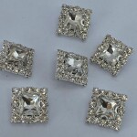 Dikmeli Taşlı Düğme DTD-08
